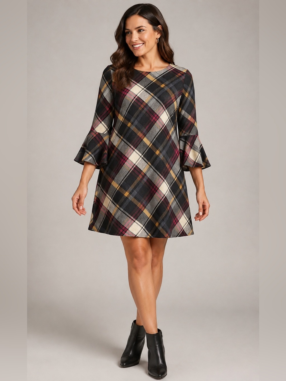 Jessica Howard Plaid Bias-Cut Bell Sleeve Shift Dress
- Size Medium
